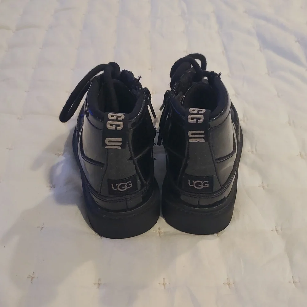 Girls Ugg Black shimmer combat boots Size 10